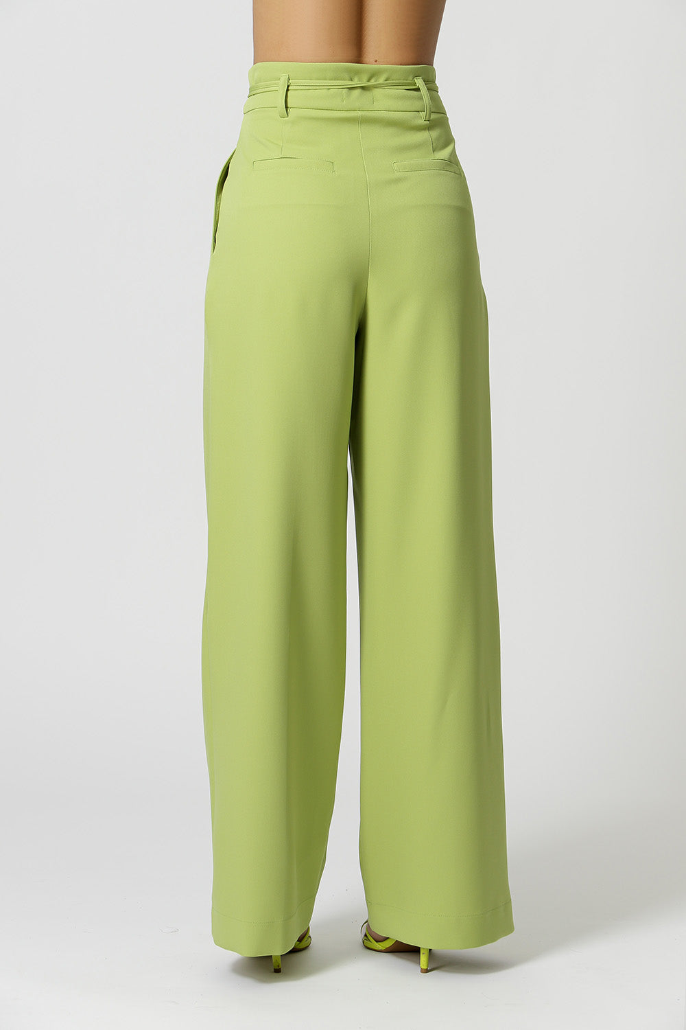 Pantalones de pierna ancha con cinturón - HOJA 1