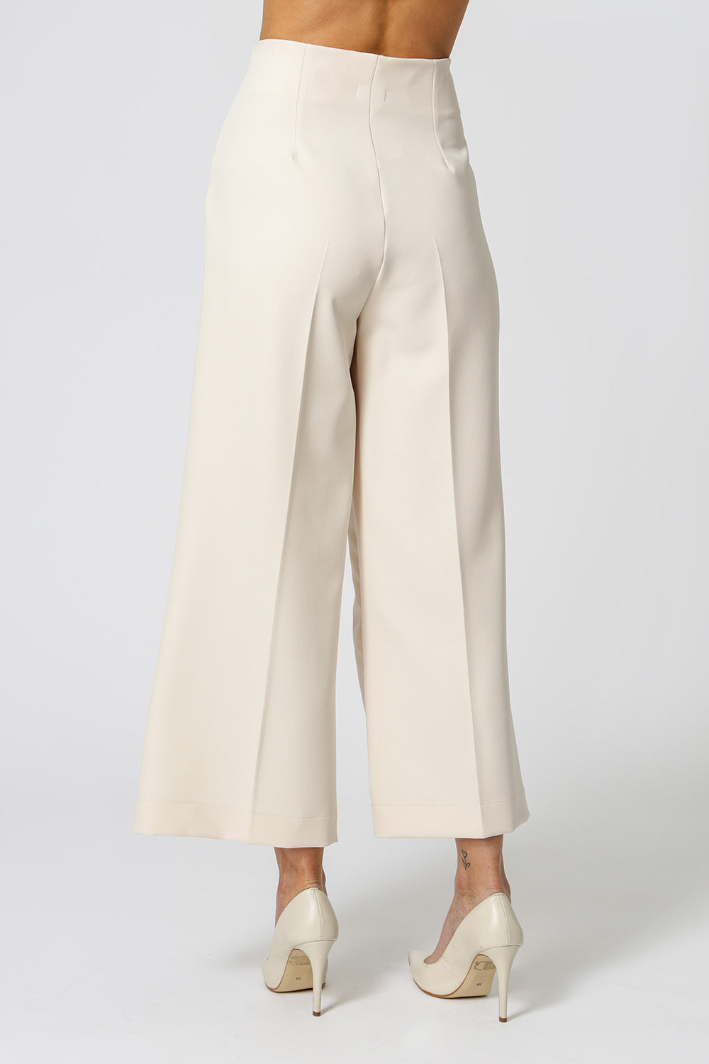 Calça Pantacourt Alfaiataria - CRU