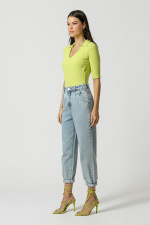 Blusa básica con cuello en V - CANA