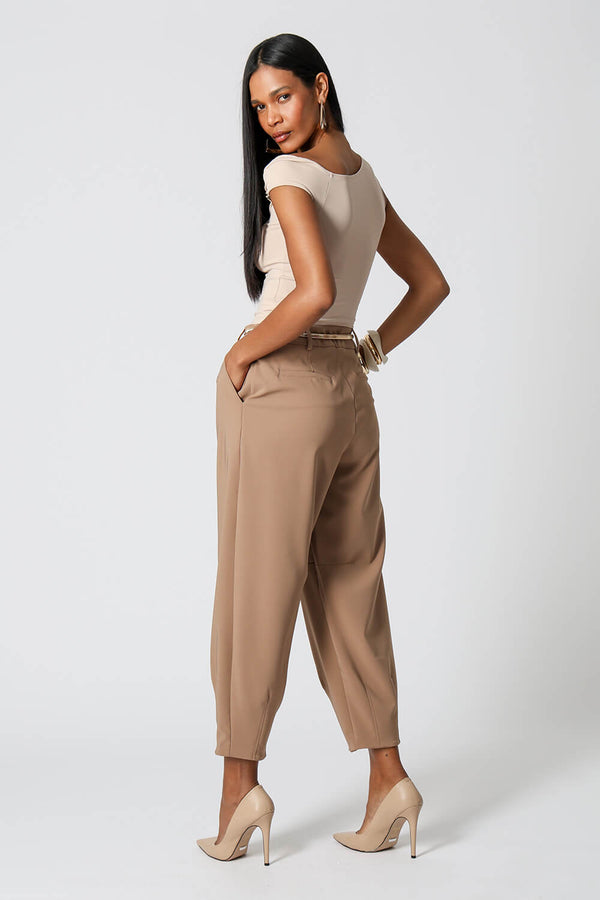 Blusa Decote Assimétrico Com Fivela - AREIA