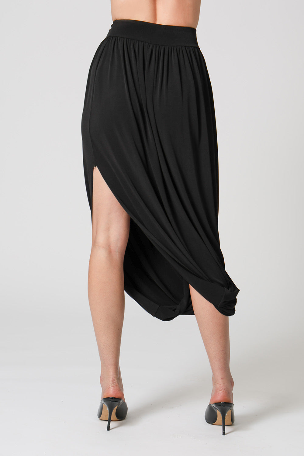 Saia Franzida Com Fenda Lateral - PRETO