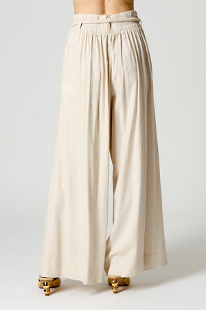 Calça Ampla Com Cinto De Cordão