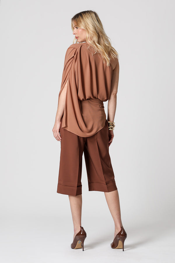 Blusa Ombro Único Com Manga Lenço