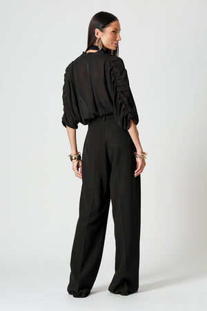 Blusa Cachequer Chiffon Plissado Com Renda