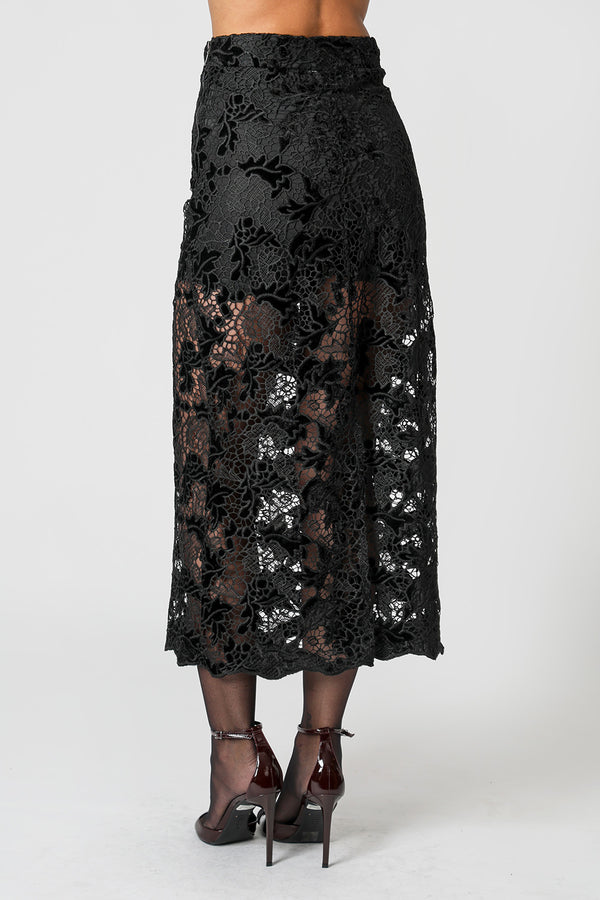 Saia Midi Reta de Renda Guippir