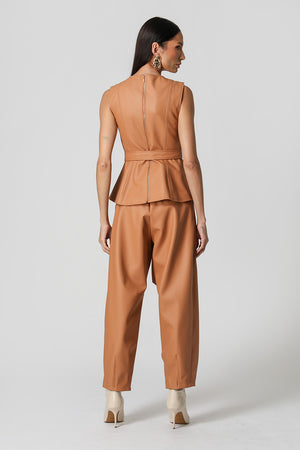 Blusa Peplum em Couro Sintético Com Faixa