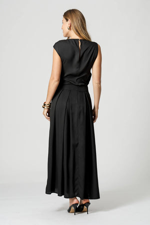 Blusa Com Metal Dourado - PRETO