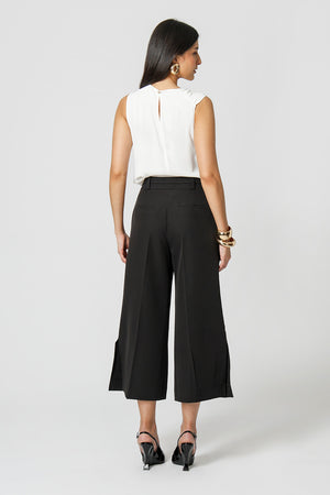 Blusa Decote Assimétrico Com Prega - OFF WHITE