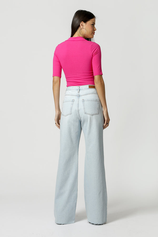 Blusa básica con cuello en V - ROSA 1