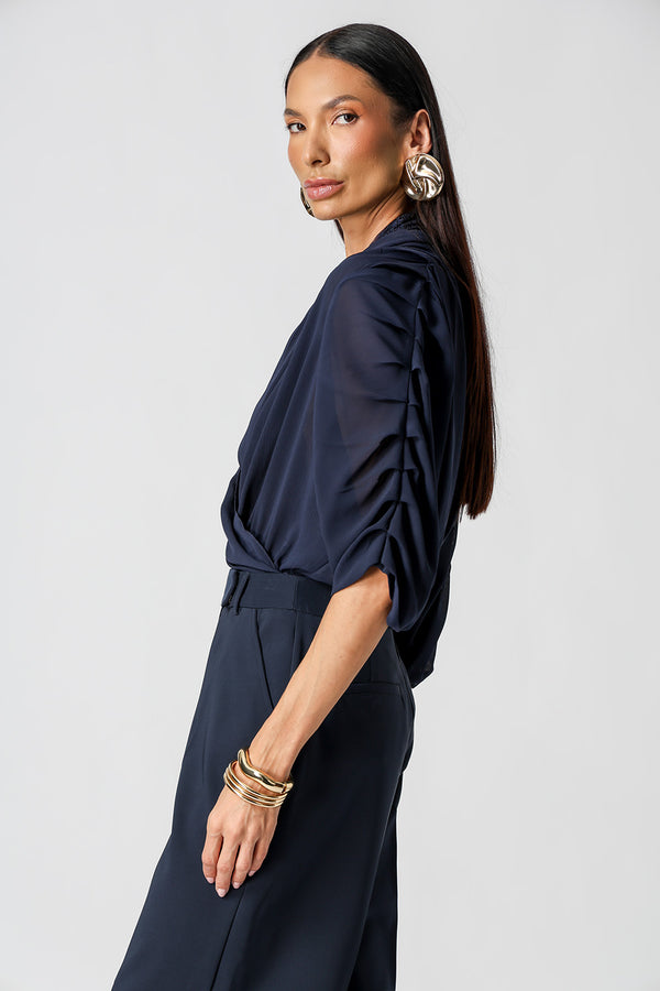 Blusa Cachequer Chiffon Plissado Com Renda