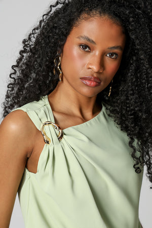 Blusa Com Metal Dourado - VERDE CL