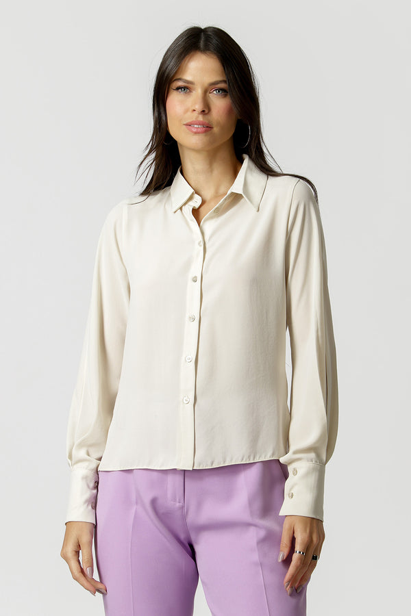 Camisa Com Abertura Na Manga - GELO