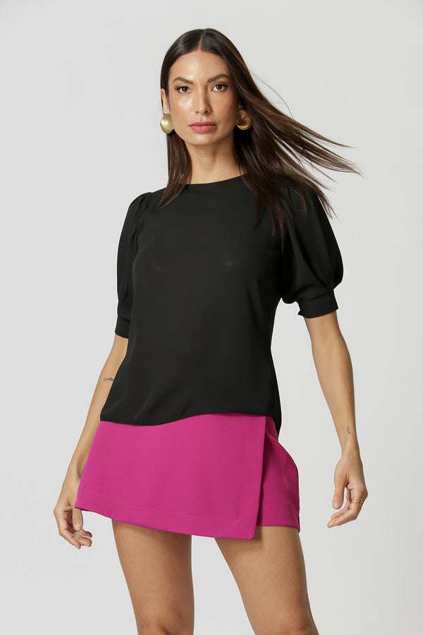 Blusa con mangas abullonadas - NEGRA