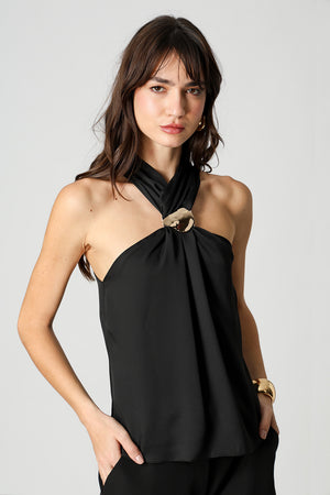 Blusa Com Fivela No Decote