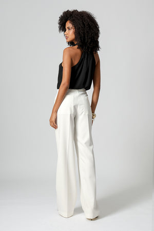 Blusa Transpassada Com Passante Dourado - PRETO