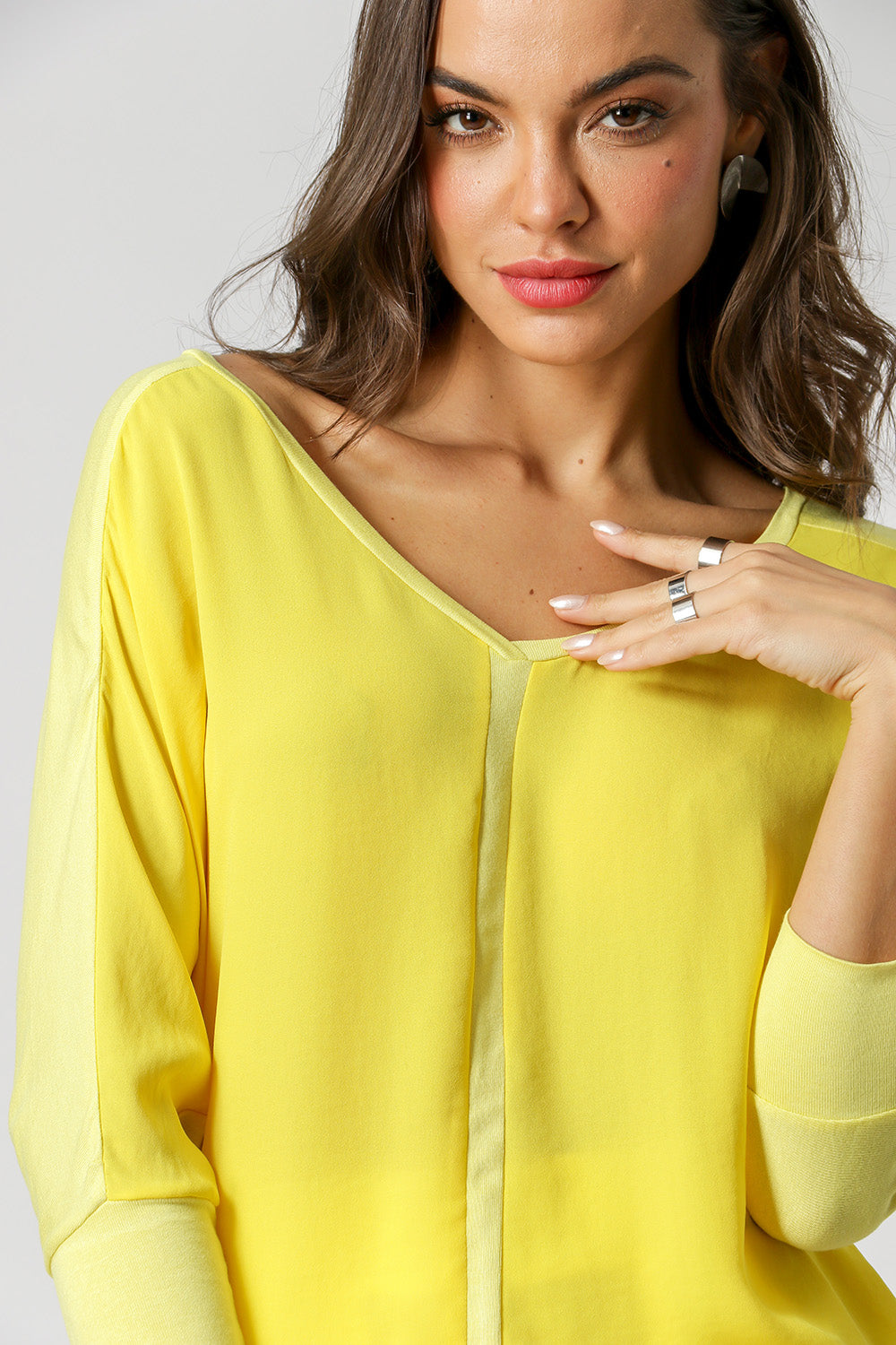 Blusa bicolor con mangas murciélago - AMARILLO 6