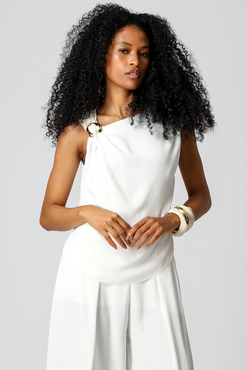Blusa Com Metal Dourado - OFF WHITE